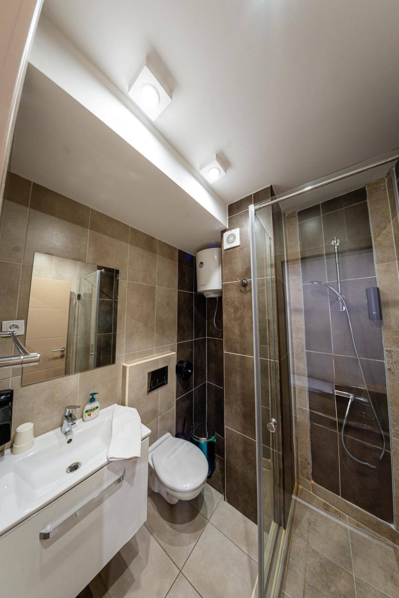 Nar Royalton Accommodation Ni Rum bild